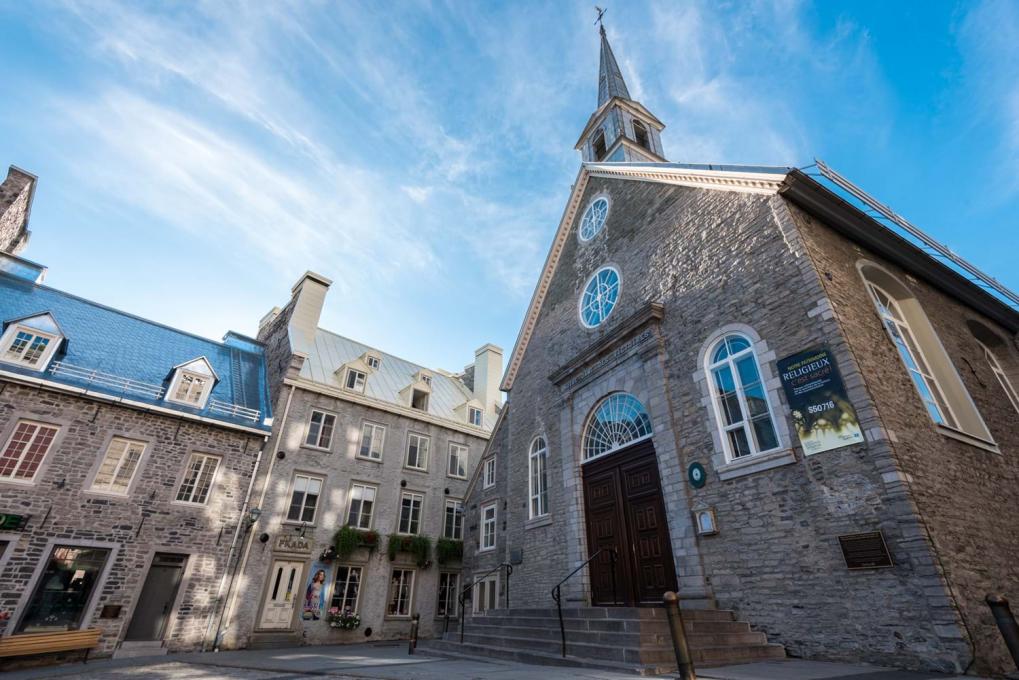 Église Notre-Dame-des-Victoires à Place-Royale dans le quartier Petit-Champlain.