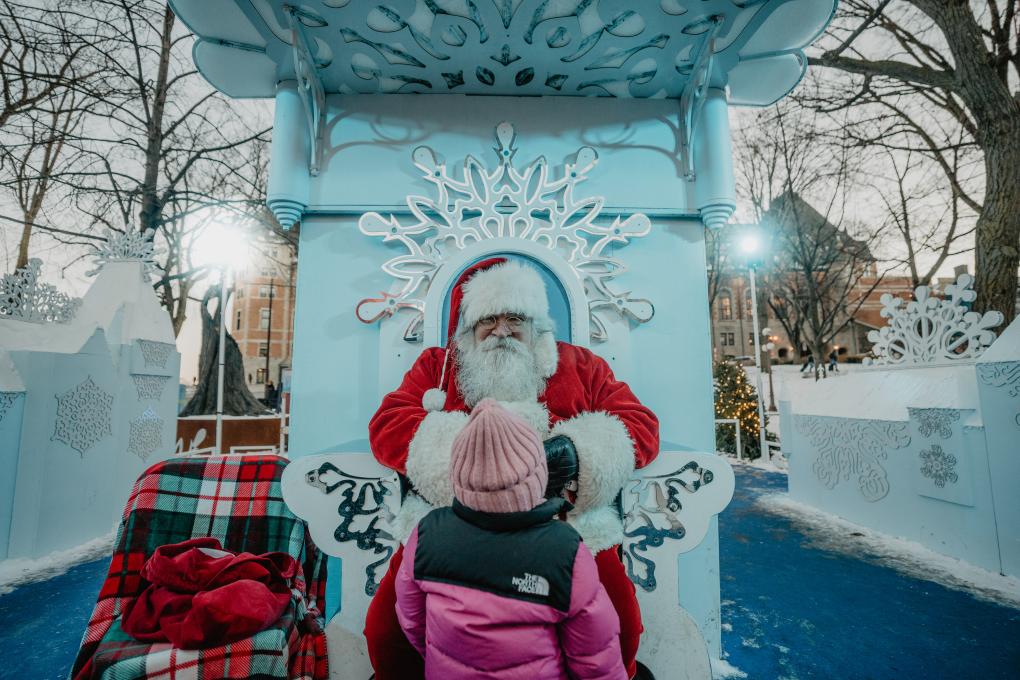 Père Noël au Marché de Noël allemand
