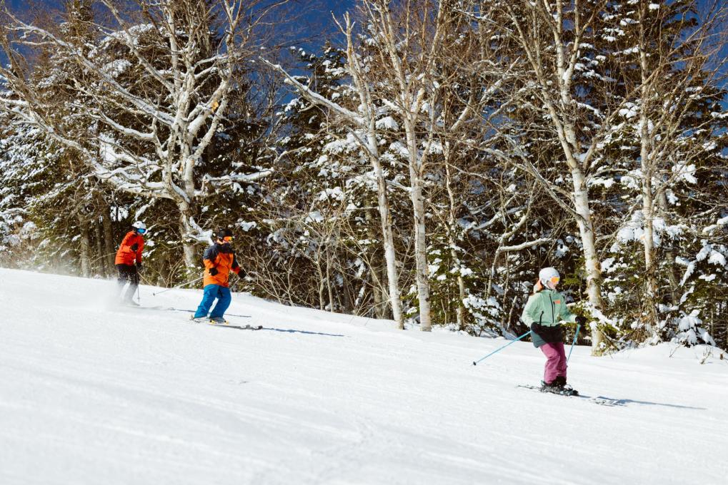 Skieurs au Mont-Sainte-Anne