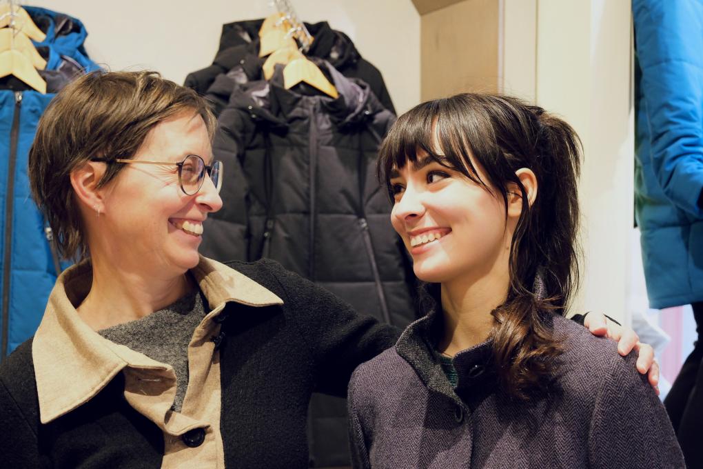 Olivia and Eve Atelier La Pomme