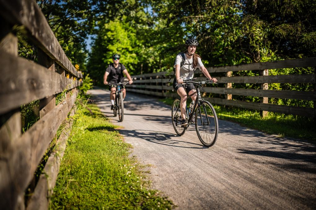 Cyclistes sur la Vélopiste