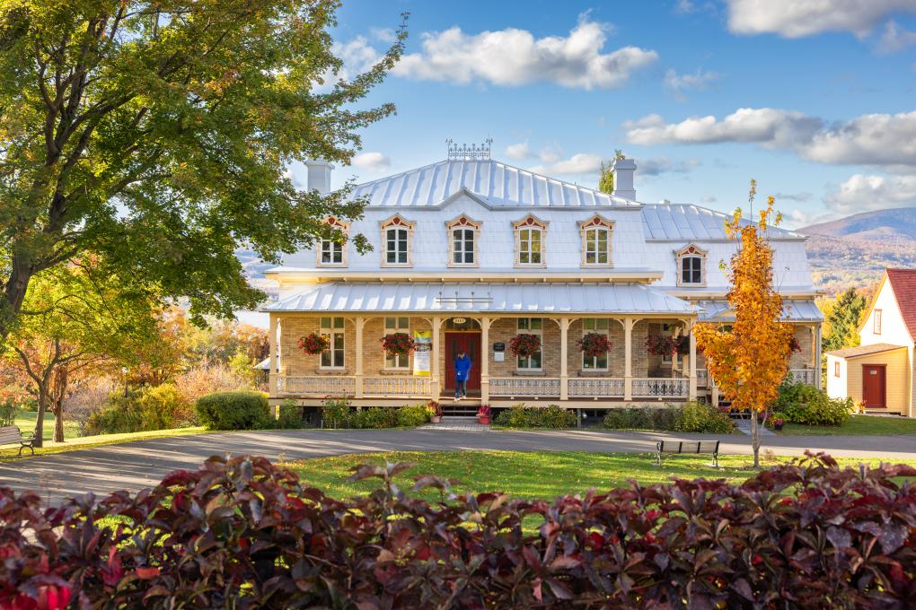 Façade d'une maison historique sur l'île d'Orléans