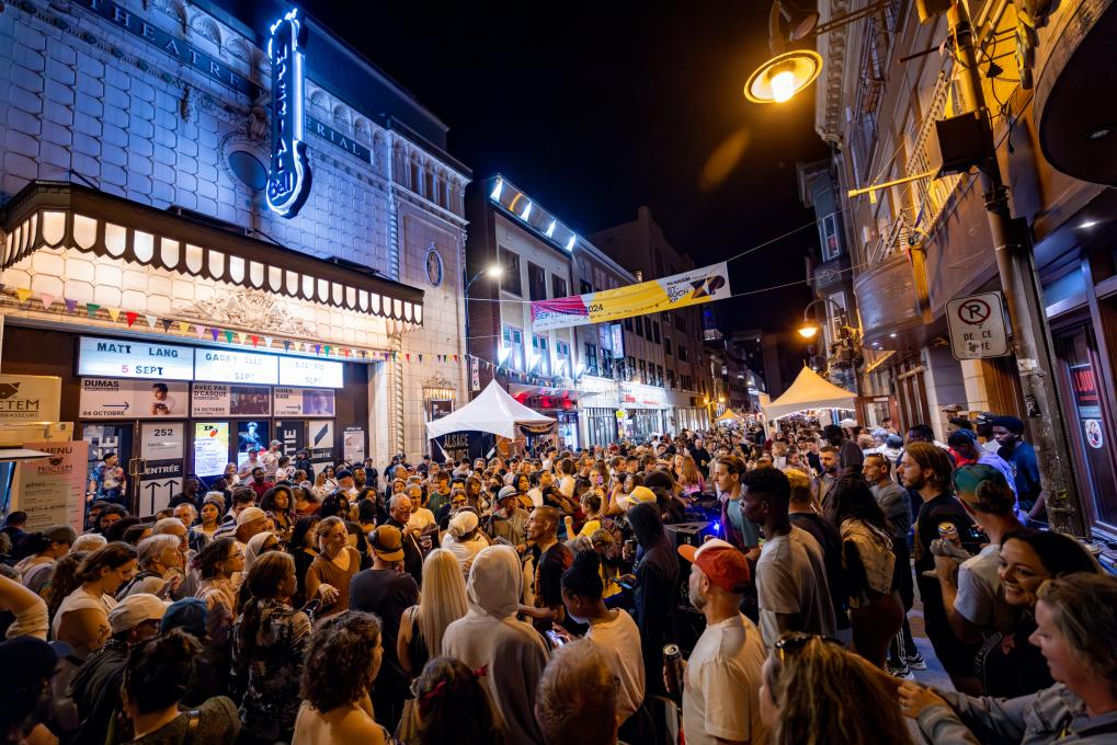 Animation sur la rue St-Joseph à l'occasion de St-Rock XP