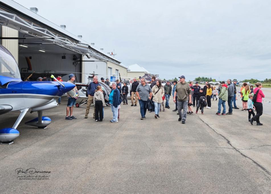 Fête aérienne de Neuville