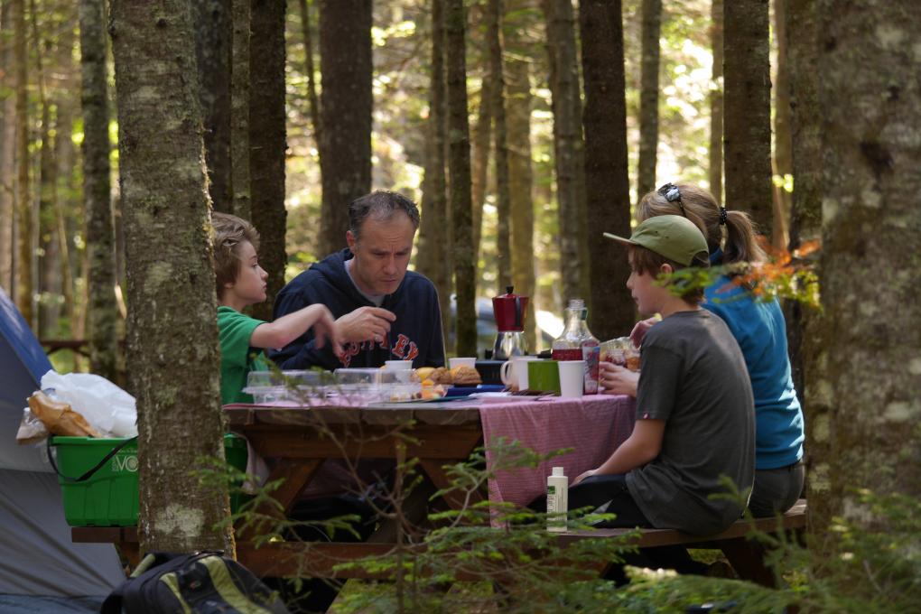 Camping Shannahan - Outdoor family meal