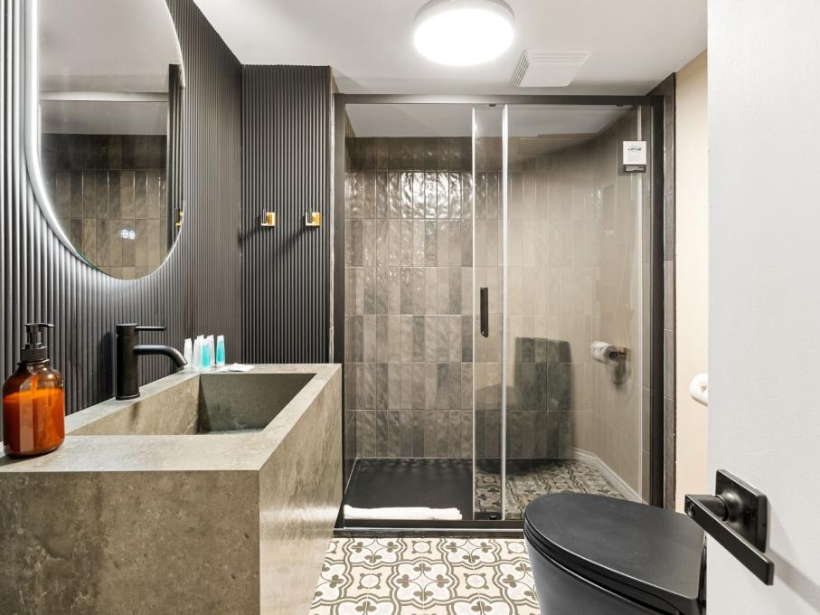 Manoir-de-la-Tour-Chambre-Salle-de-bain