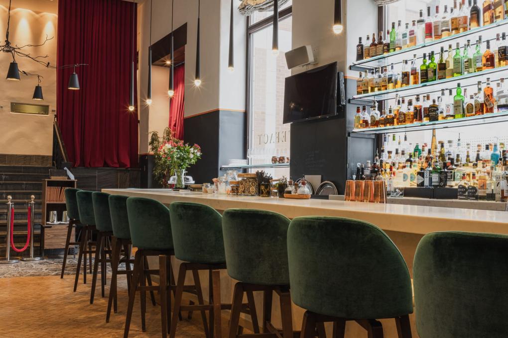 Auberge Saint-Antoine - Bar Artefact