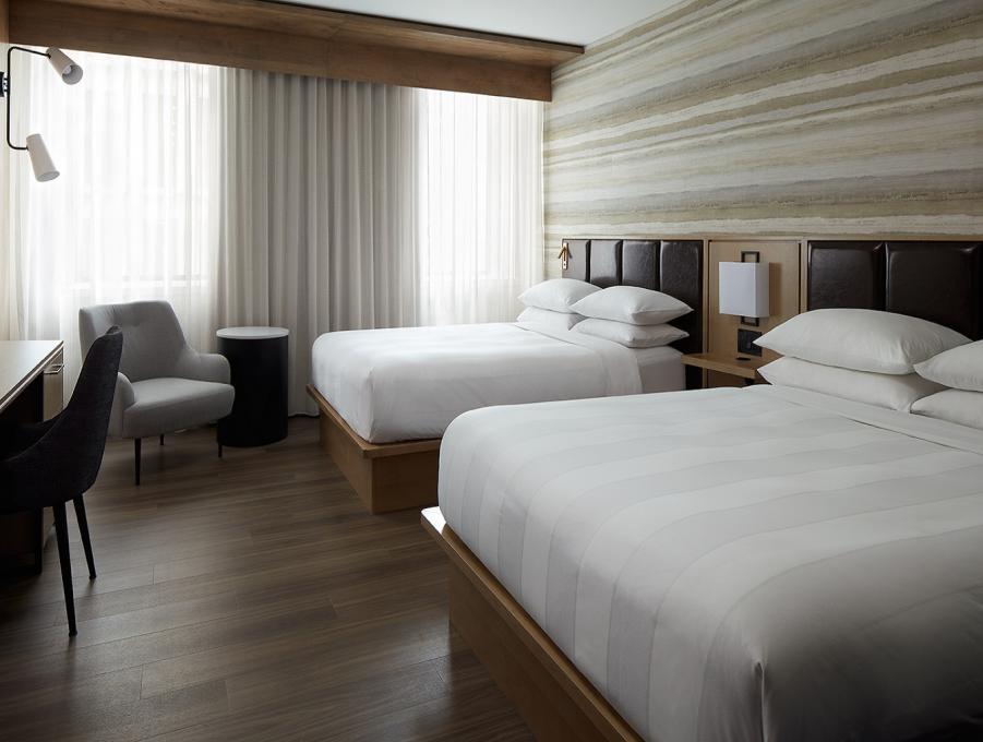 Marriott Québec Centre-ville - room with 2 Queen beds