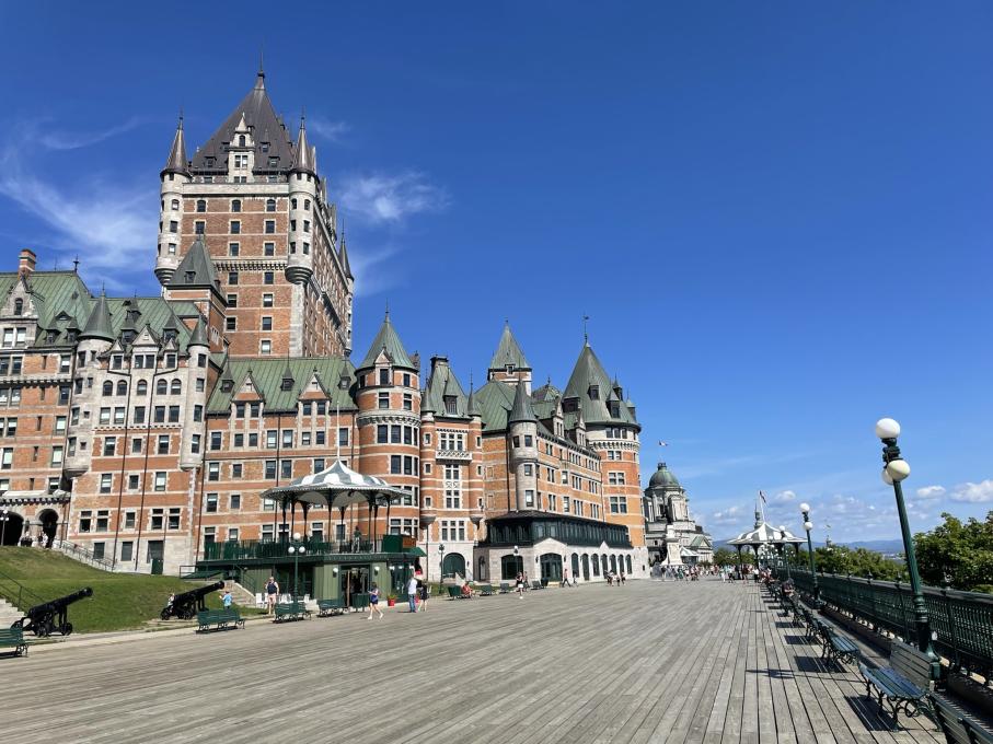 Tommy Byrne - Guide touristique & historien - Château Frontenac on the Dufferin Boardwalk