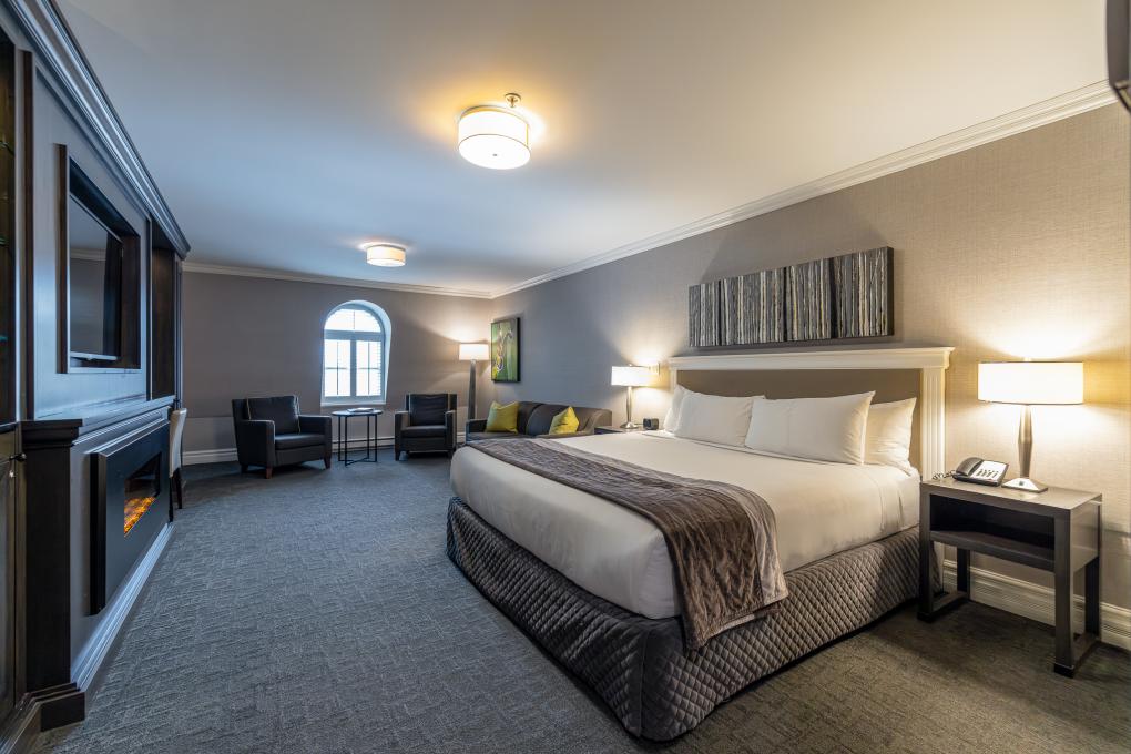 Hôtel Manoir Victoria - Chambre Distinctive King