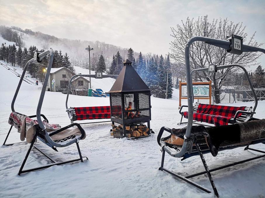 Centre de ski Le Relais Downhill Skiing and Snowboarding Activities