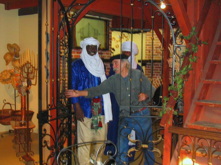 Forge à Pique-Assaut - ÉCONOMUSÉE® de la forge - Grille et son forgeron