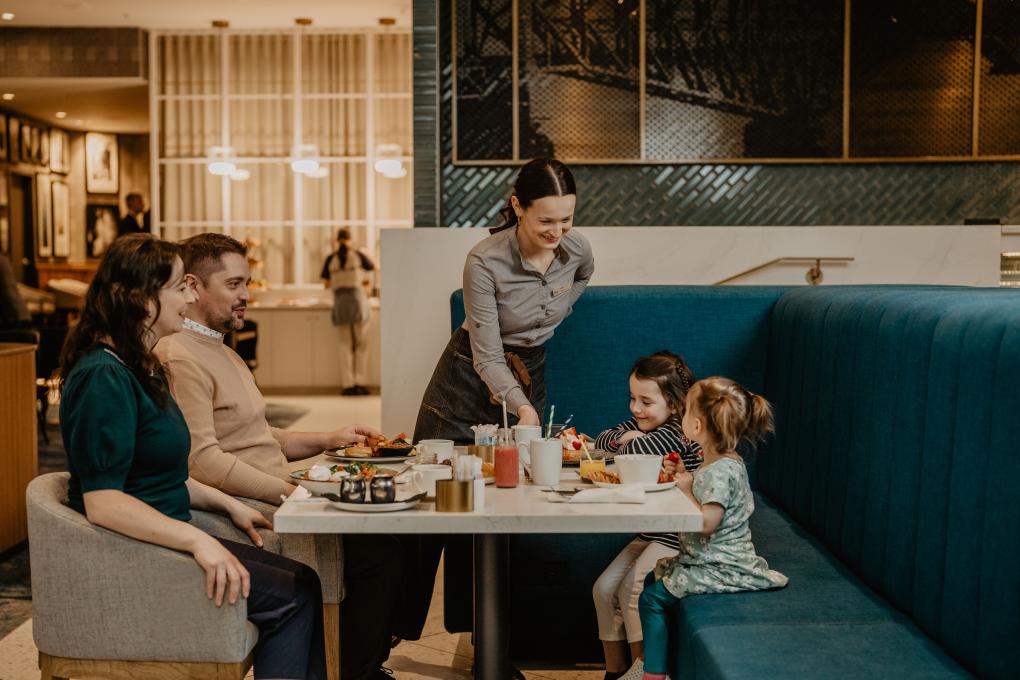 Hilton Québec - Petit-déjeuner en famille