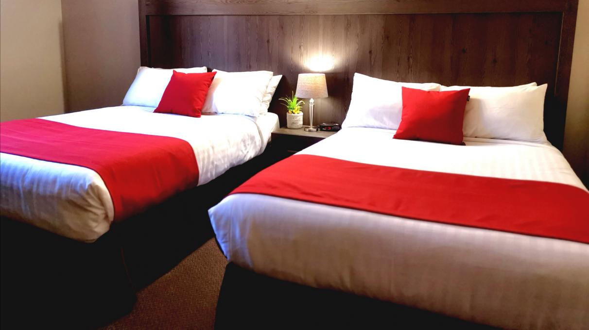 Hôtel Motel Le Châteauguay - chambre avec 2 lits