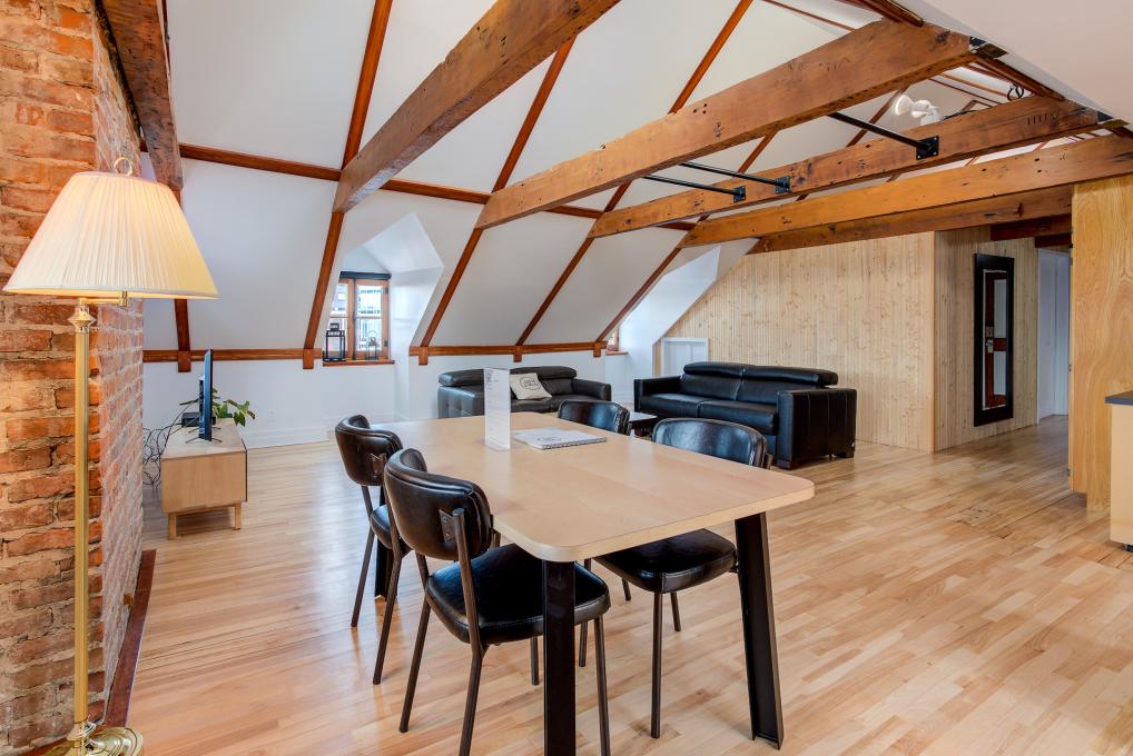 Les Lofts Stvallier / Par Les Lofts Vieuxquébec Condos and Apartments