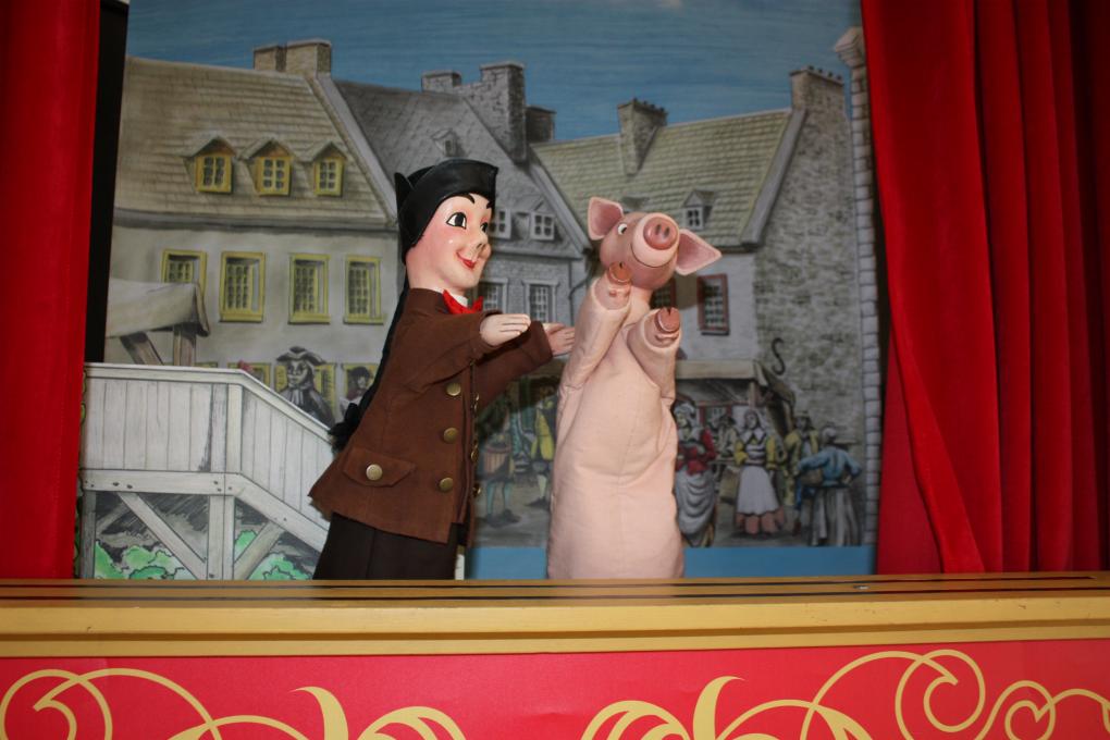 L'îlot des Palais - Théâtre de marionnettes : Guignol et l'affaire du cochon