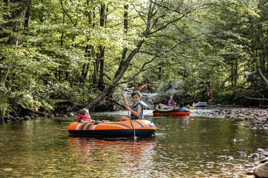 Camping Stoneham - embarcation flotante