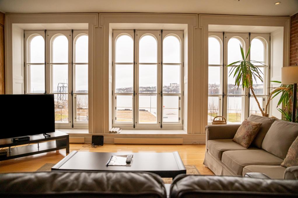 Appartements Royal Dalhousie - Le Frontenac - Living room