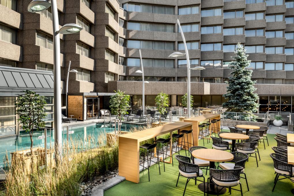 Hôtel Delta par Marriott Québec - Terrasse et piscine