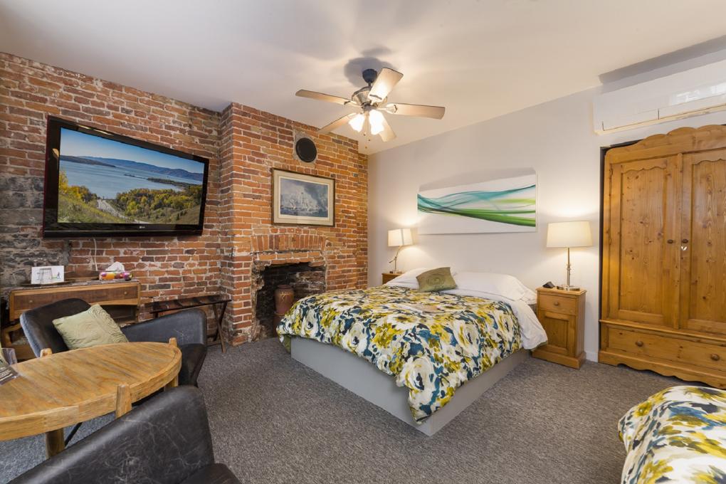 Le Coureur des Bois Bed and Breakfasts Visit Québec