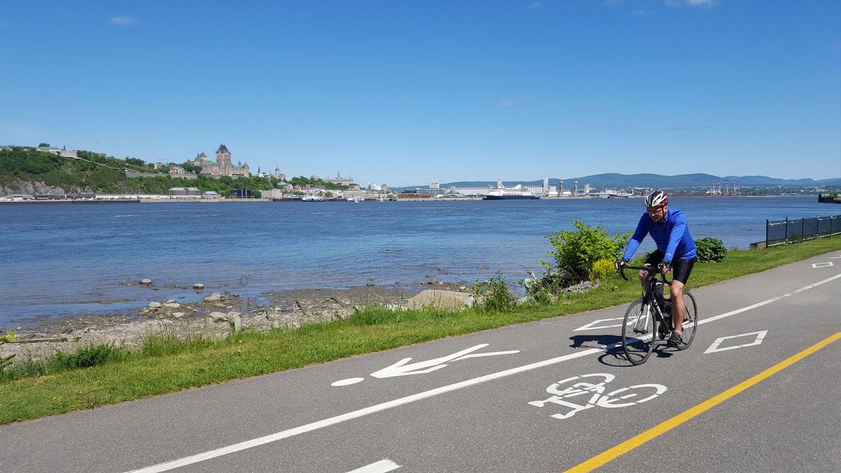 Quebec Travel Group / GVQ Canada - Québec by bike