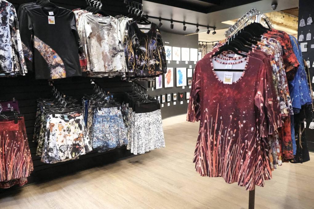 Vêtements Chacal / E. Garneau