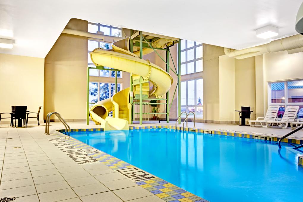 Super 8 Québec Sainte-Foy - indoor pool