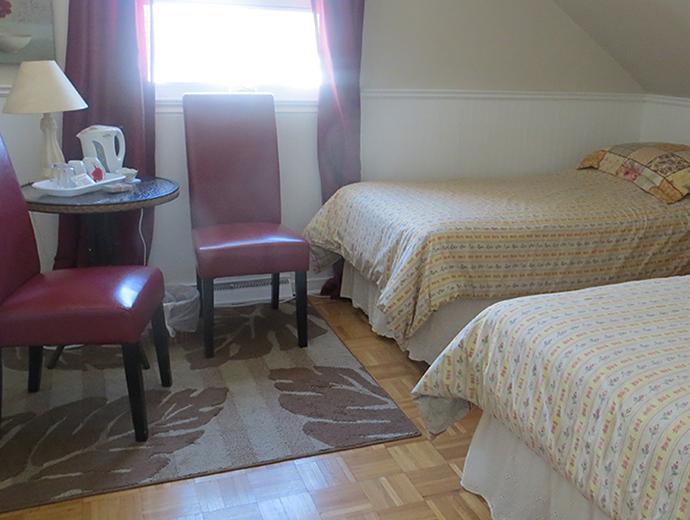 Hébergement - Gîte touristique - À La Brunante - Chambre avec 2 lits