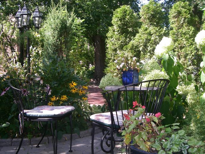 Couette et Café L'Arvidienne - outdoor gardens