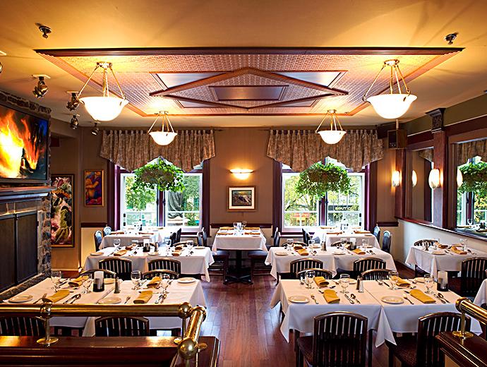 Restaurant-Pub D'Orsay - dining room