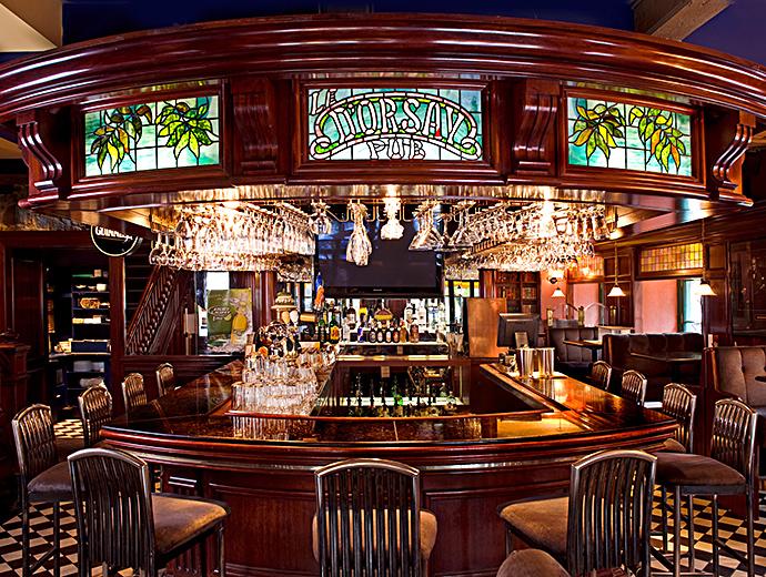 Restaurant-Pub D'Orsay - comptoir du bar
