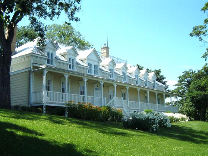 Centre d'interprétation historique de Sainte-Foy - bâtisse extérieure