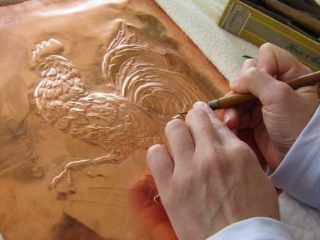 Cuivres d'art Albert Gilles - Studio d'art / Musée / Boutique - Diane Gilles en création