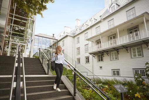 Le Monastère des Augustines - Entrée des Remparts