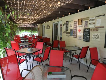 Restaurant et Vignoble La Grange de l'Île - terrasse couverte