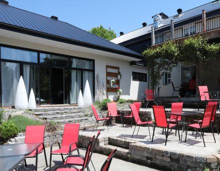 Restaurant et Vignoble La Grange de l'Île - terrasse