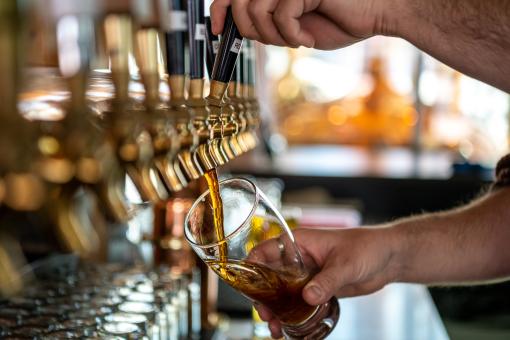 Microbrasserie de l'Île d'Orléans Pub le Mitan - Service bière