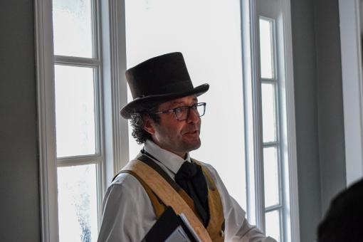 Cicérone Tours - Visite guidée du Cercle de la Garnison