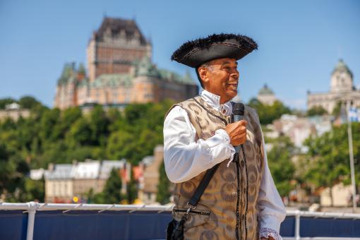 Croisières AML - Guide to the AML Louis-Jolliet in front of Château Frontenac