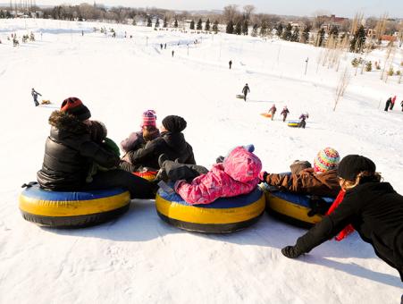Site des sports d'hiver de la Pointe-aux-Lièvres - Glissade sur tube