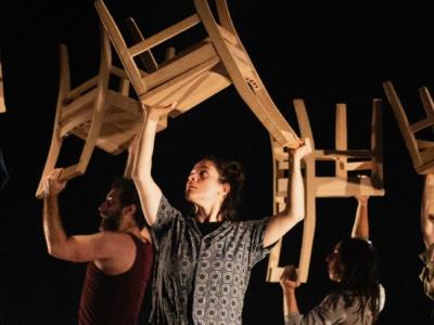 En théories (une poétique de l’espace-temps)