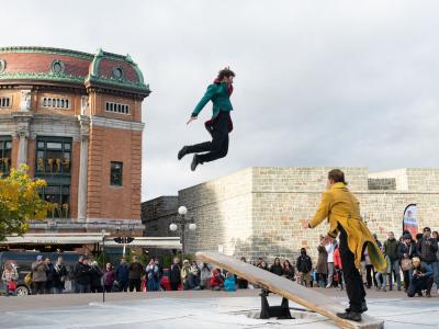 Artistes de rue dans le cadre du Festival Réverbère