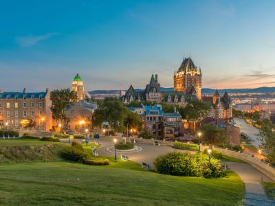 Terrasse Pierre-Dugua-de-Mons by night