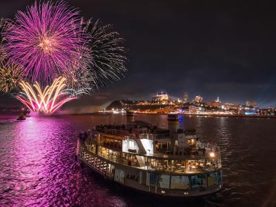 Croisières AML - A cruise with breathtaking views of the Grands Feux Loto-Québec