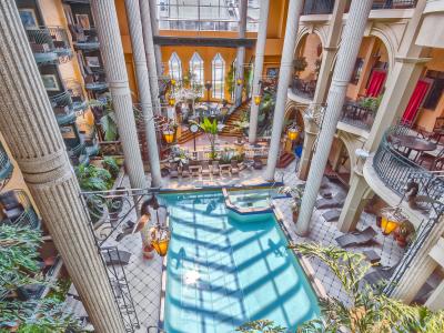 Hôtel Plaza Québec - piscine intérieure