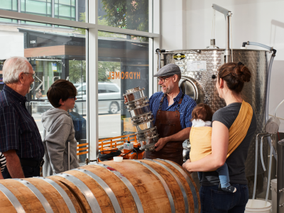 Apikol - Tour guidé - Distillerie