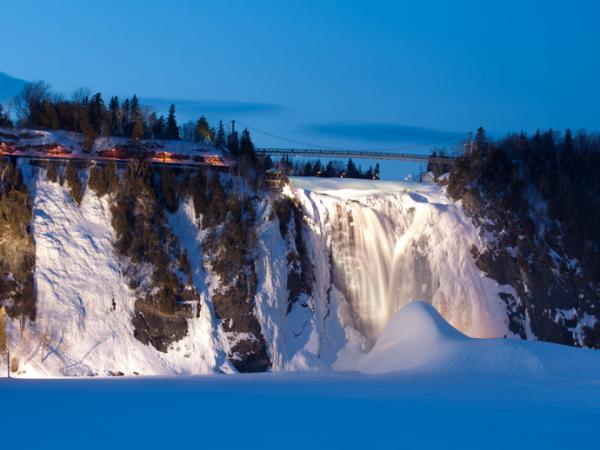 Fall in winter and sugar loaf at Parc de la Chute-Montmorency.