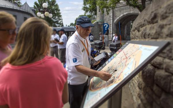 Agent d'information touristique dans le Vieux-Québec