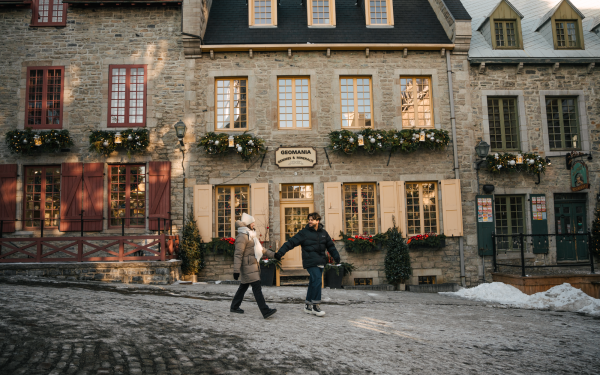 Couple à la place Royale