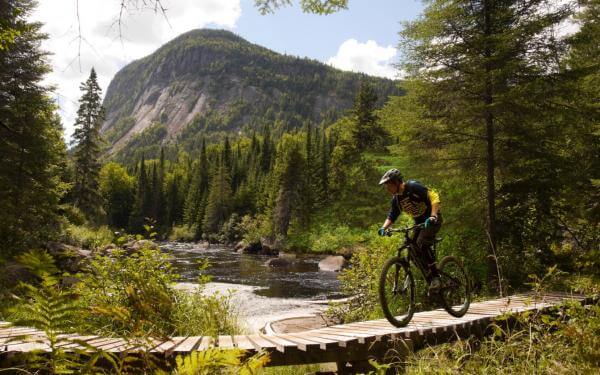 Québec Pure Expérience - Vélo de montagne guidé à la Vallée Bras du Nord